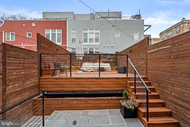 2727 ONTARIO RD NW, Washington, DC 20009