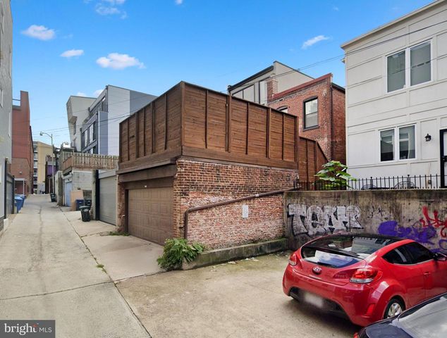 2727 ONTARIO RD NW, Washington, DC 20009