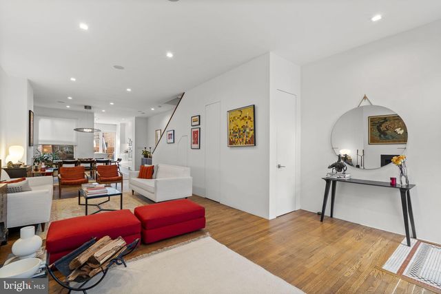 2727 ONTARIO RD NW, Washington, DC 20009