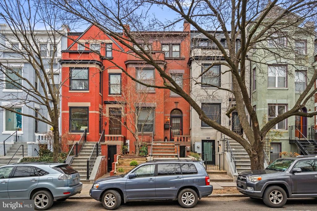 2727 ONTARIO RD NW, Washington, DC 20009