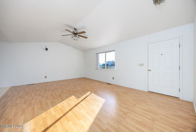 120 Hunter Park Way, Fallon, NV 89406