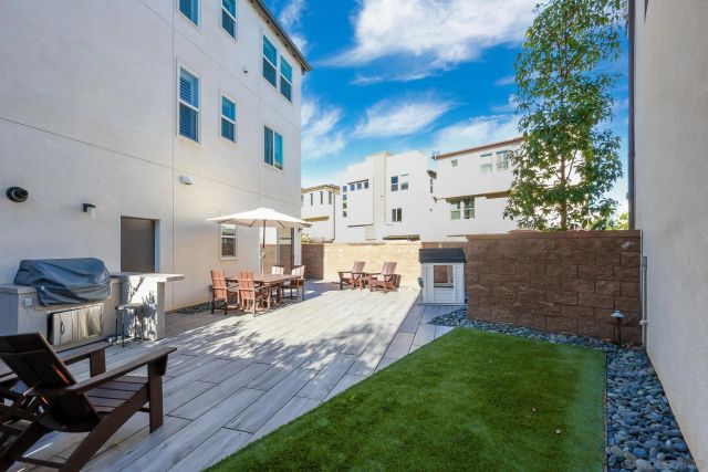 16205 Camden Cir, San Diego, CA 92127