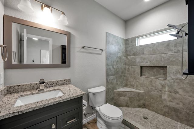 16684 E Ivanhoe, Montgomery, TX 77316