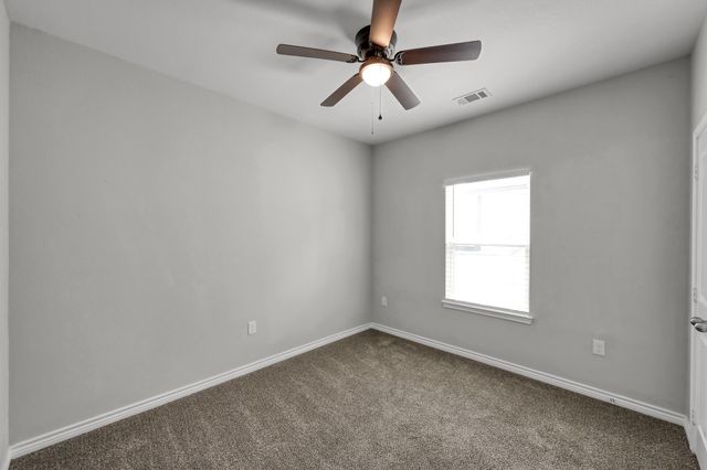 16684 E Ivanhoe, Montgomery, TX 77316