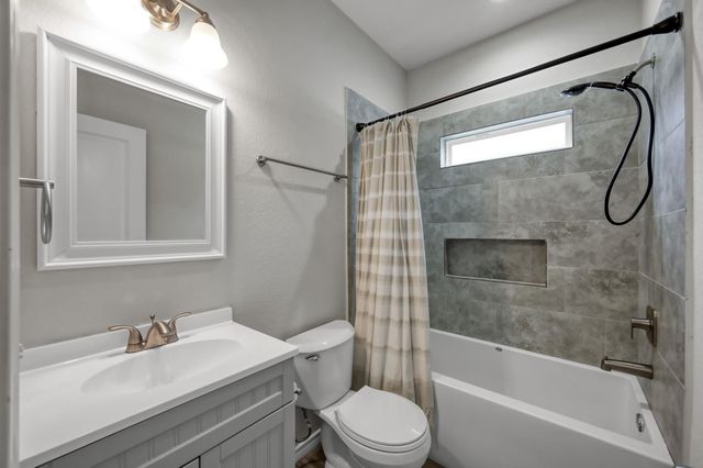 16684 E Ivanhoe, Montgomery, TX 77316