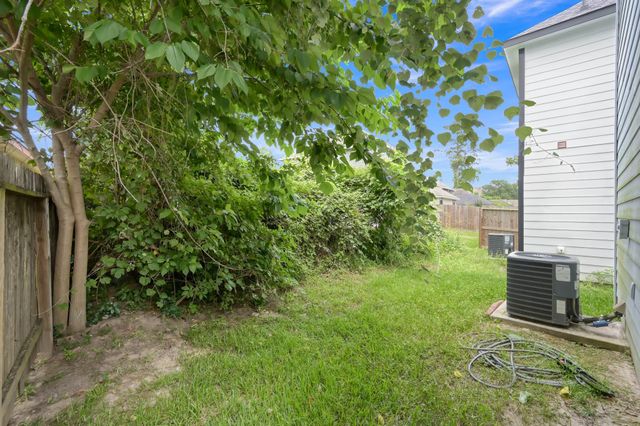 16684 E Ivanhoe, Montgomery, TX 77316