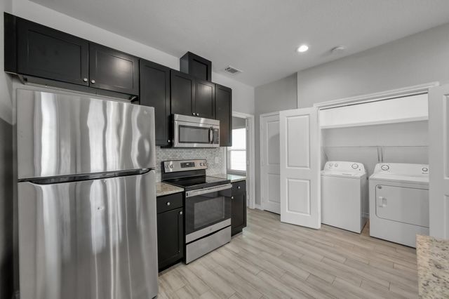 16684 E Ivanhoe, Montgomery, TX 77316