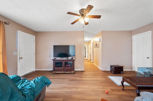 629 NW Mahogany Lane, Dalton, GA 30720