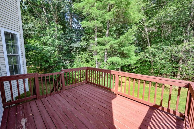 17 Glencliff Way, Nashua, NH 03063