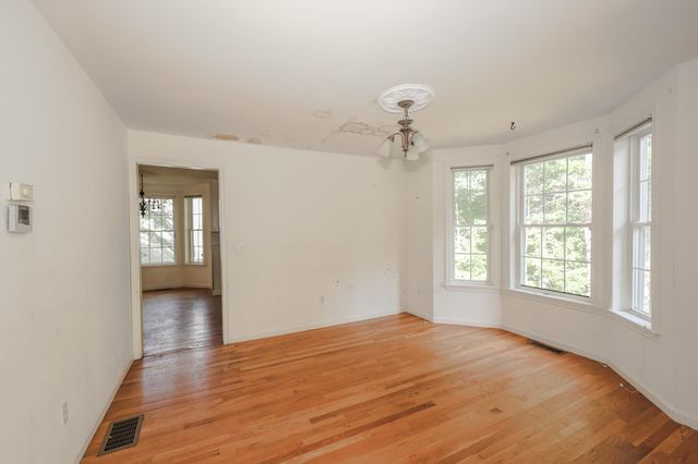 17 Glencliff Way, Nashua, NH 03063