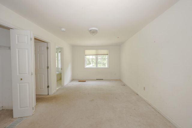 17 Glencliff Way, Nashua, NH 03063