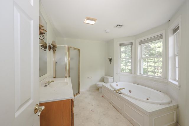 17 Glencliff Way, Nashua, NH 03063