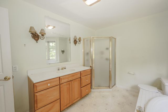 17 Glencliff Way, Nashua, NH 03063