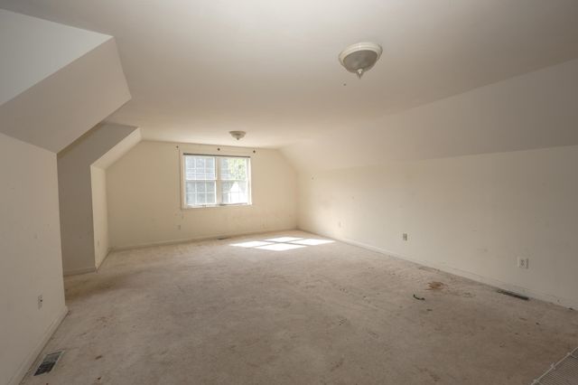 17 Glencliff Way, Nashua, NH 03063