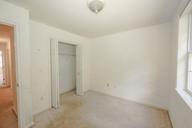 17 Glencliff Way, Nashua, NH 03063