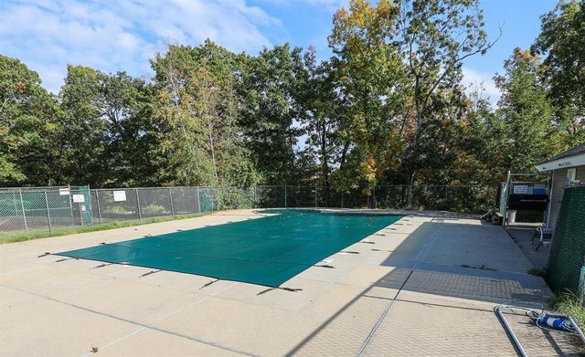 17 Glencliff Way, Nashua, NH 03063
