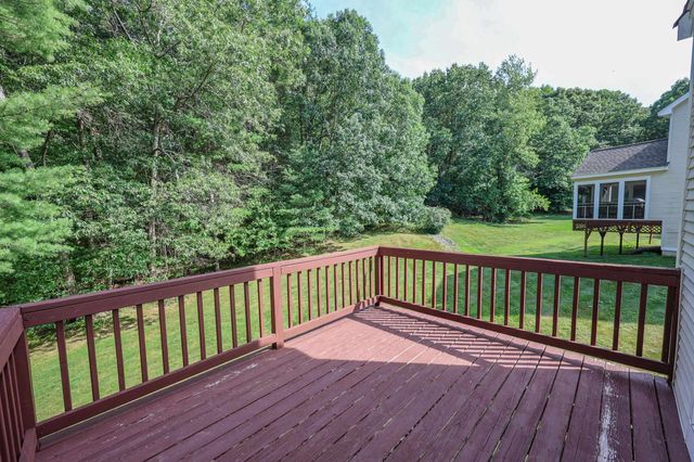 17 Glencliff Way, Nashua, NH 03063