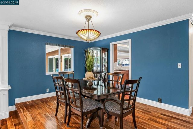 30 Mt. Emory Ct., Clayton, CA 94517