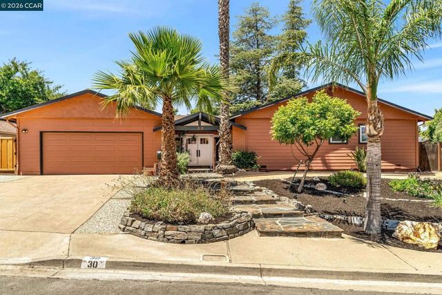 30 Mt. Emory Ct., Clayton, CA 94517