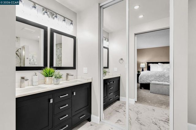 30 Mt. Emory Ct., Clayton, CA 94517