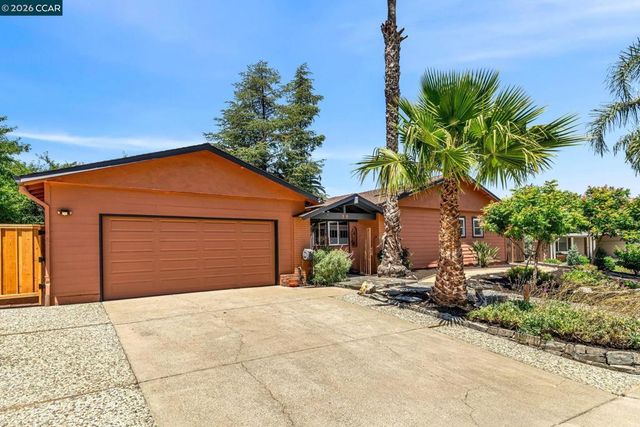 30 Mt. Emory Ct., Clayton, CA 94517