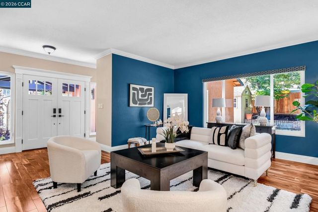 30 Mt. Emory Ct., Clayton, CA 94517
