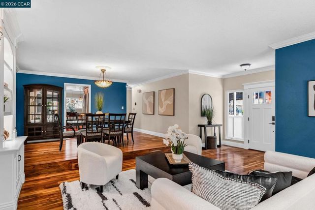 30 Mt. Emory Ct., Clayton, CA 94517