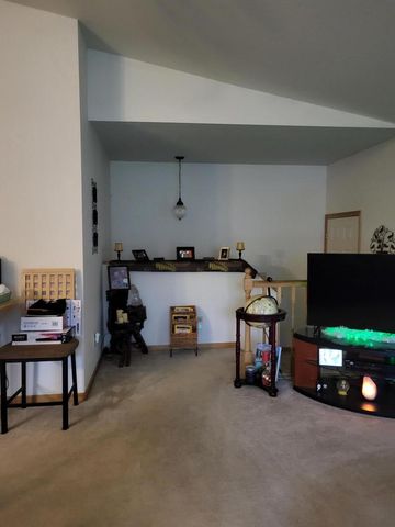 3026 33rd STREET S, La Crosse, WI 54601