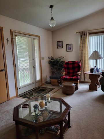 3026 33rd STREET S, La Crosse, WI 54601