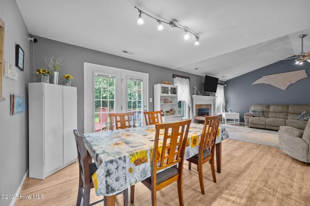 304 Nina Court, Jacksonville, NC 28540