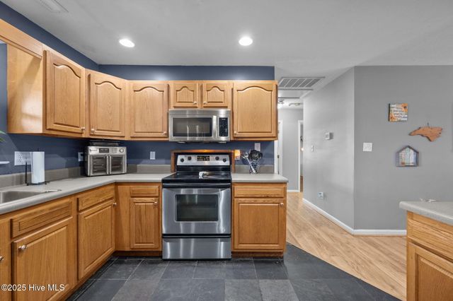 304 Nina Court, Jacksonville, NC 28540