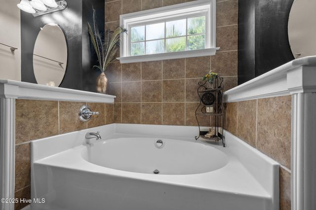 304 Nina Court, Jacksonville, NC 28540