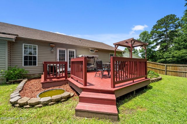 304 Nina Court, Jacksonville, NC 28540