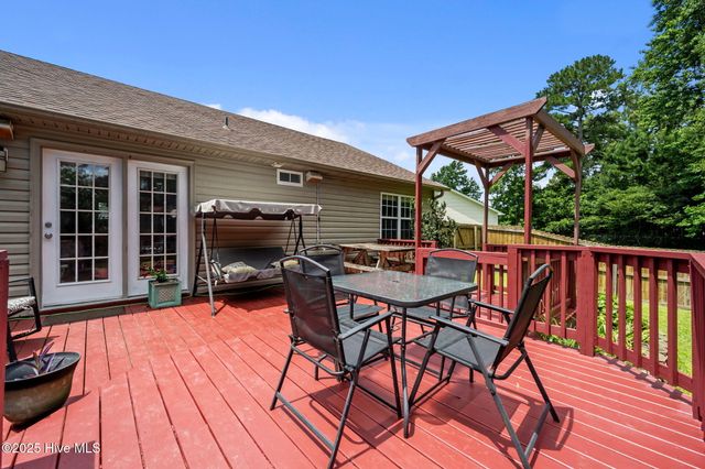 304 Nina Court, Jacksonville, NC 28540