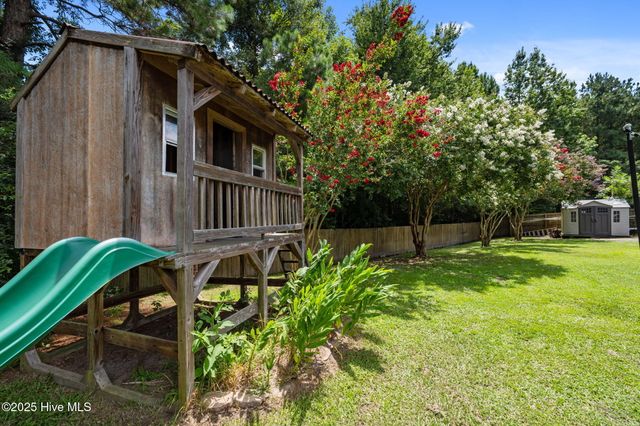 304 Nina Court, Jacksonville, NC 28540