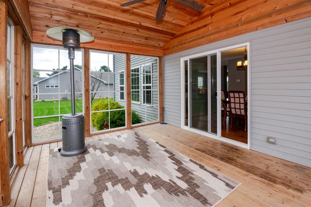 69218 Sundance Drive, Edwardsburg, MI 49112