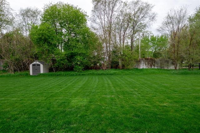 69218 Sundance Drive, Edwardsburg, MI 49112