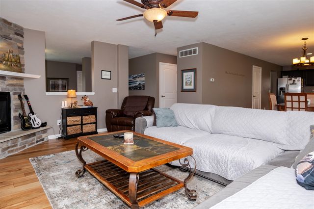 69218 Sundance Drive, Edwardsburg, MI 49112