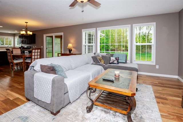 69218 Sundance Drive, Edwardsburg, MI 49112