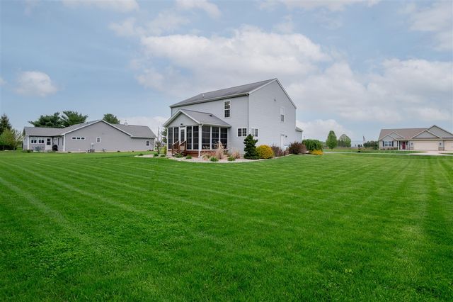 69218 Sundance Drive, Edwardsburg, MI 49112