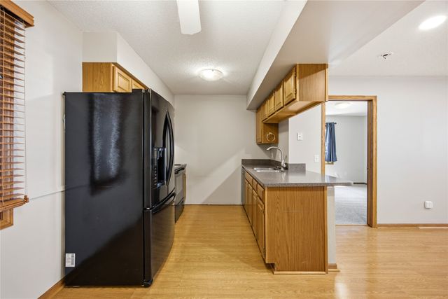 401 SE Lowell Drive 4, Ankeny, IA 50021