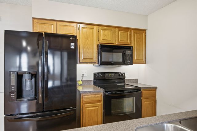 401 SE Lowell Drive 4, Ankeny, IA 50021