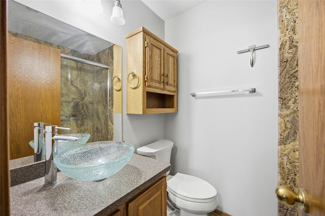 401 SE Lowell Drive 4, Ankeny, IA 50021