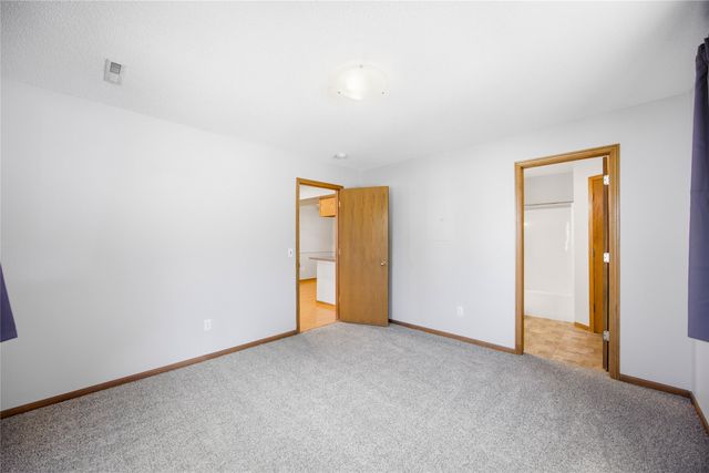 401 SE Lowell Drive 4, Ankeny, IA 50021