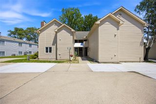 401 SE Lowell Drive 4, Ankeny, IA 50021