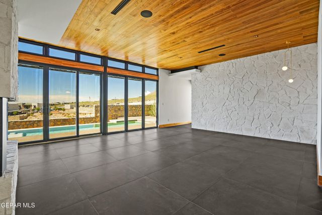 287 EVEREST Drive, El Paso, TX 79912