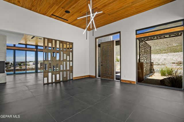 287 EVEREST Drive, El Paso, TX 79912