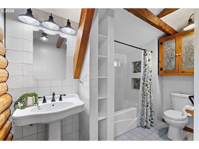 4059 Ne JACKSON St, Hillsboro, OR 97124