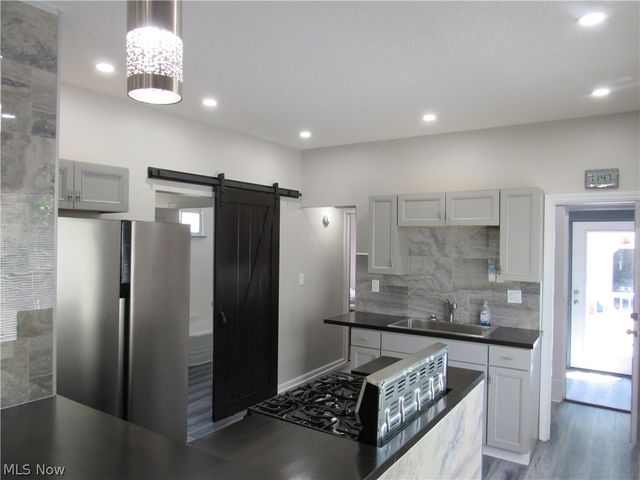 2827 E 117th Street, Cleveland, OH 44120