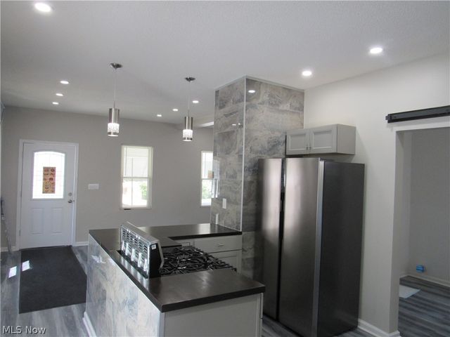 2827 E 117th Street, Cleveland, OH 44120